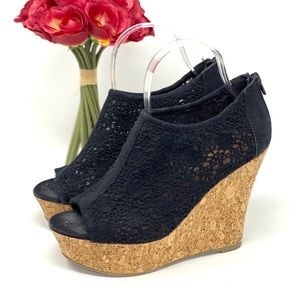 Kendall & Kylie Wedge Sandals 8.5